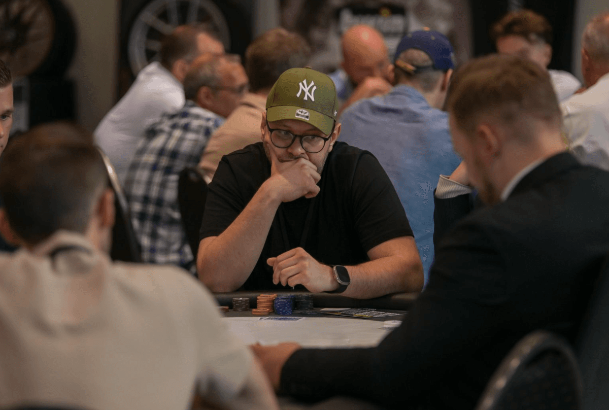 Entscheidungen unter Unsicherheit: Was wir vom Pokern fürs Business lernen können