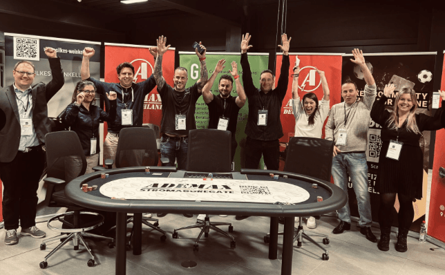 Hauptbild für ADEMAX BusinessPokern Hilden bei Düsseldorf - Kontakte spielerisch knüpfen